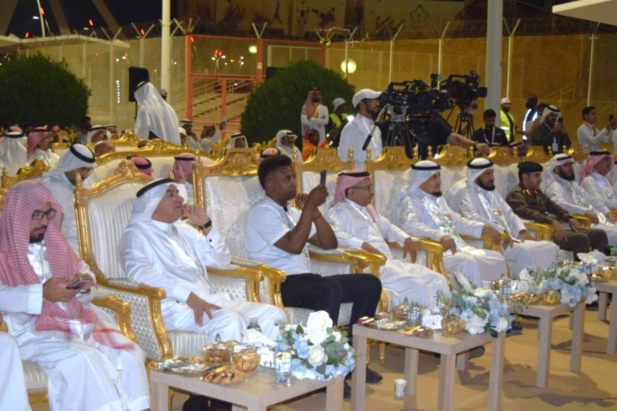 3a38e6f3-4def-41e8-be82-3083f14f839b