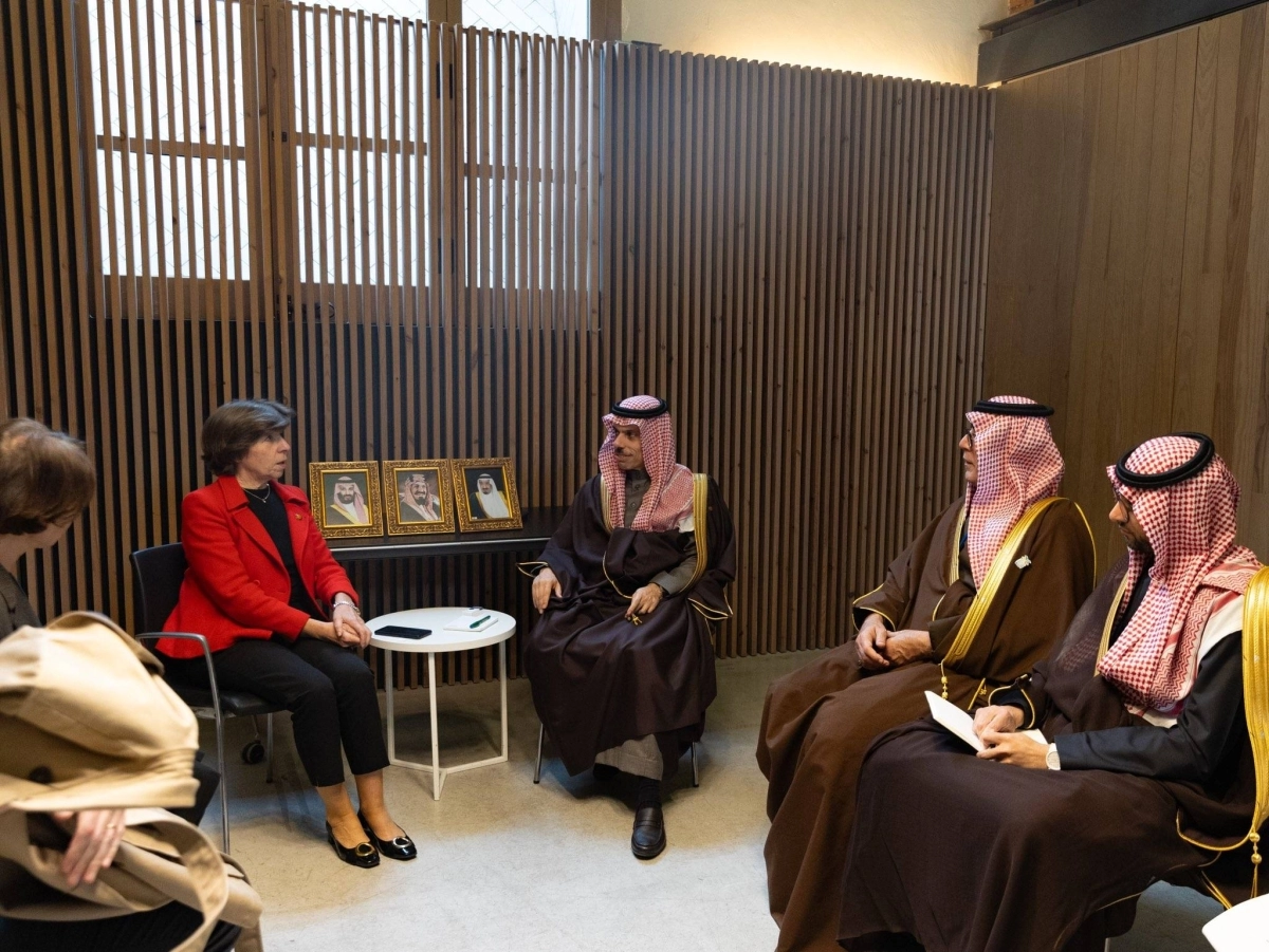 مباحثات مع وزيرة خارجية فرنسا