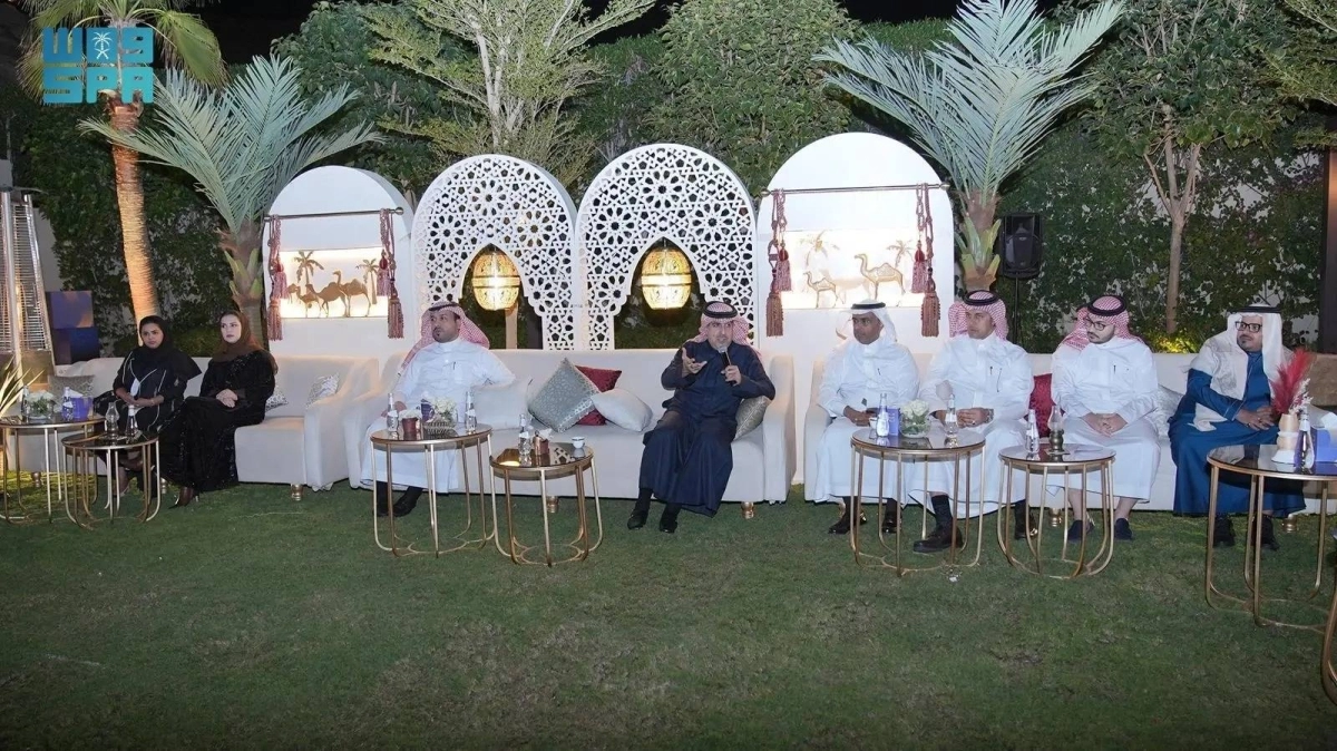 


جانب من اللقاء المهني                                              (مكة) 