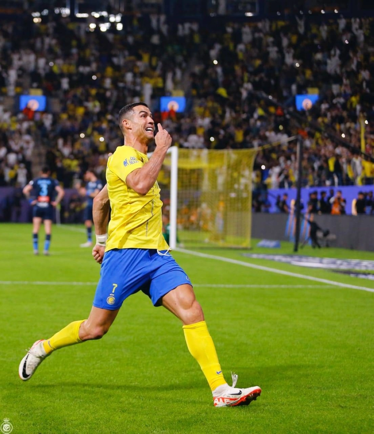 


دفاع الهلال يحتفل بالتأهل الآسيوي 