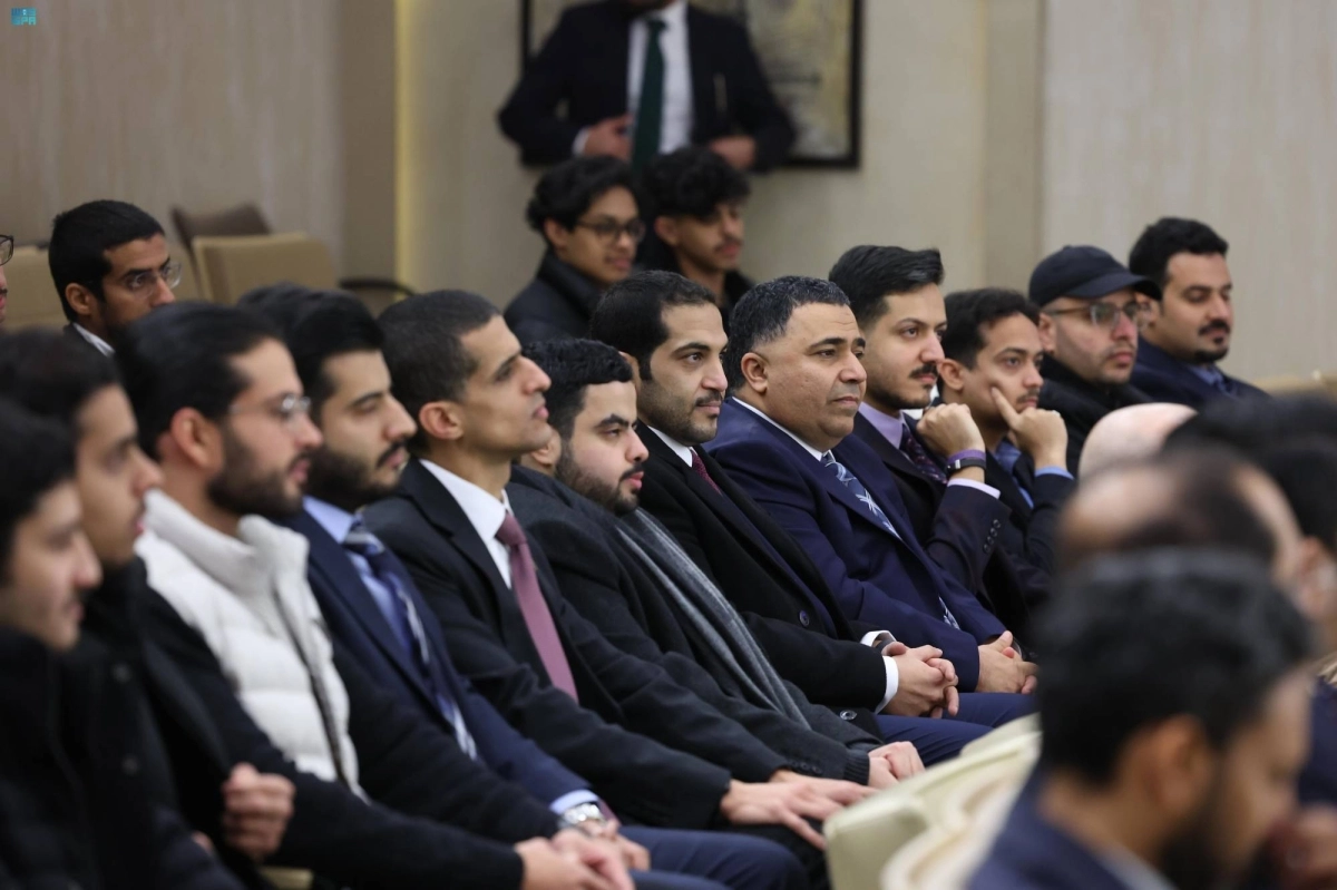 


طلاب مبتعثون خلال اللقاء                          (مكة) 