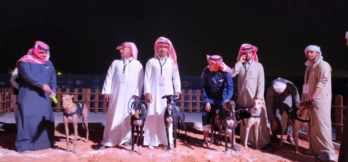 مشاركين سعوديين و خليجيين بسباق "كلاب السلق" بالمهرجان العالمي للكلاب