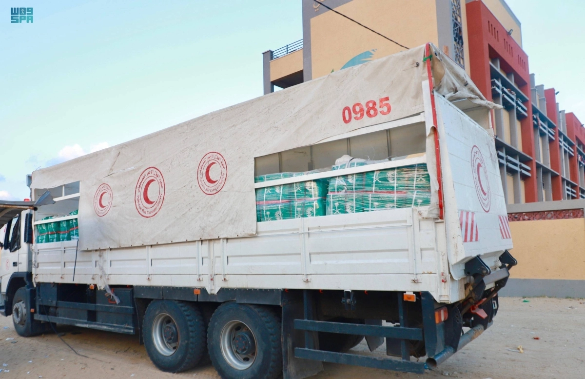 شاحنة سعودية تتجه إلى غزة