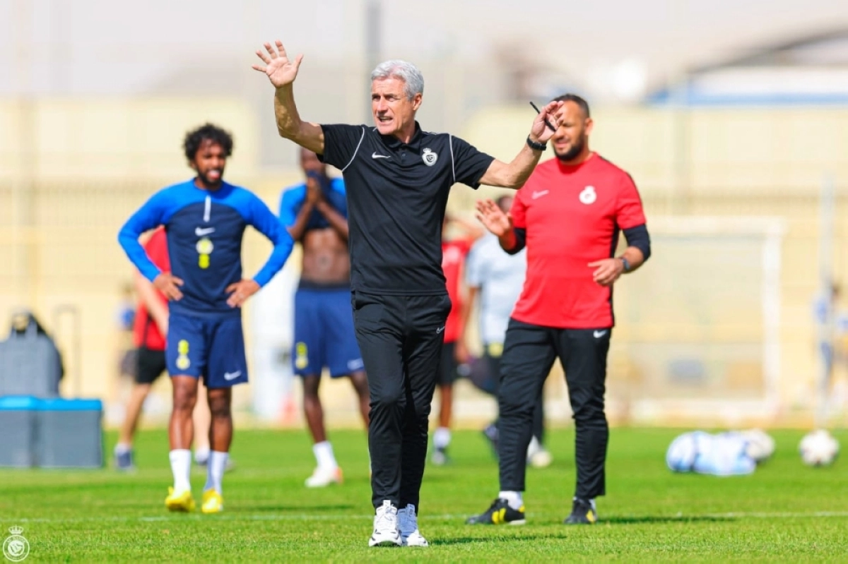 كاسترو خلال تدريب النصر الأخير