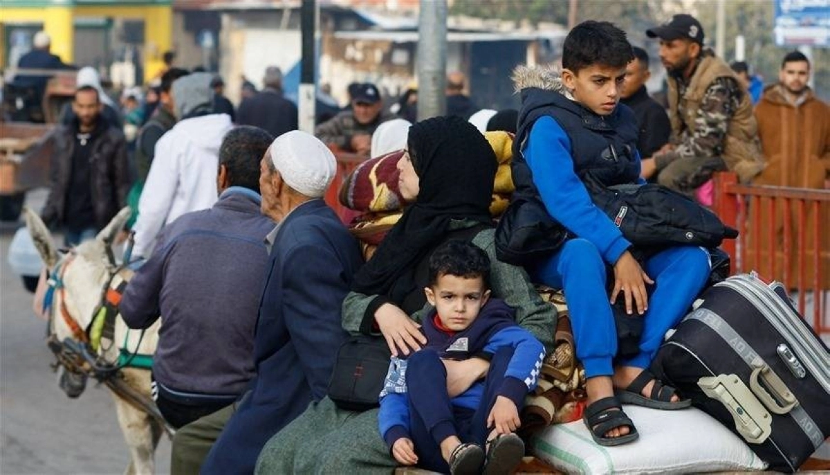 فلسطينيون نازحون من أرضهم          (مكة)