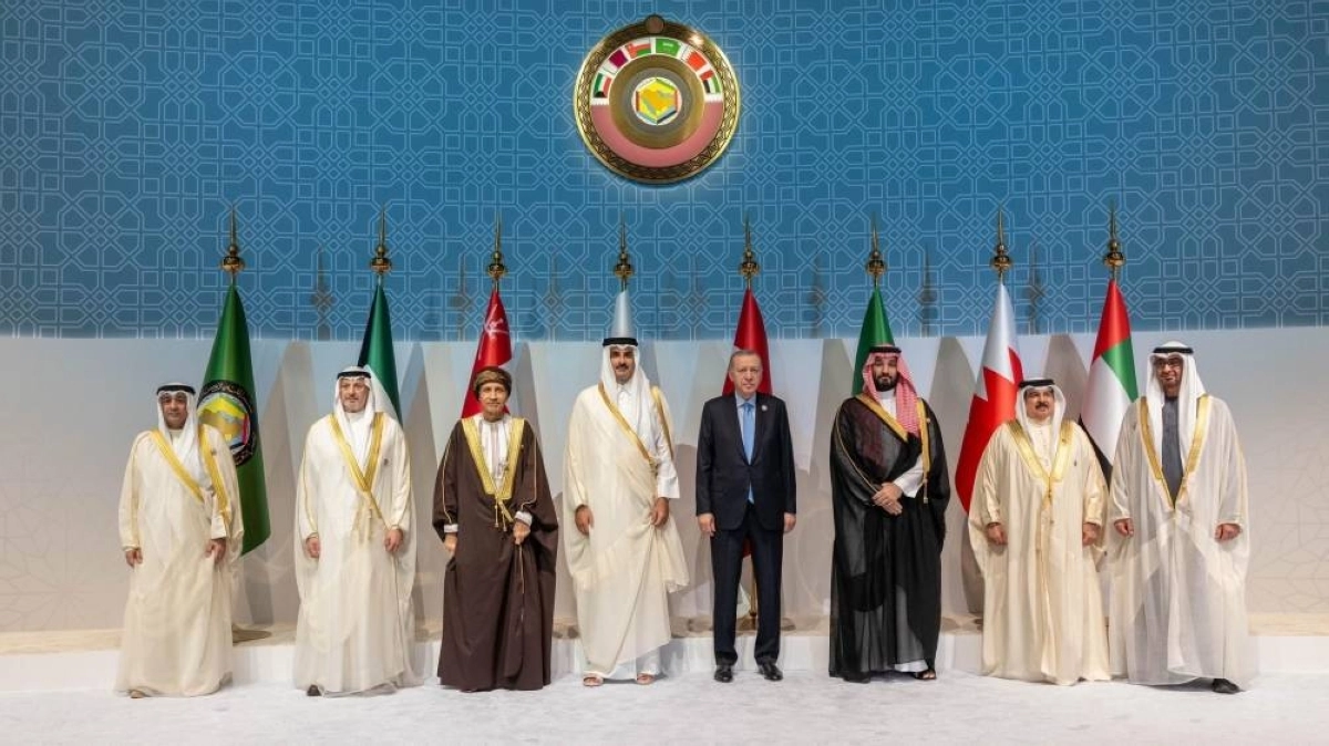 


القادة المشاركون في القمة                                                                                                                                (واس) 