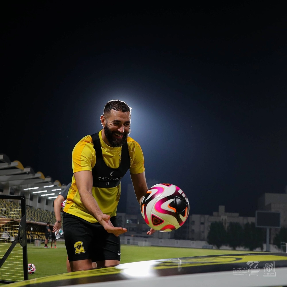 


كريم بنزيما في تدريبات الاتحاد 