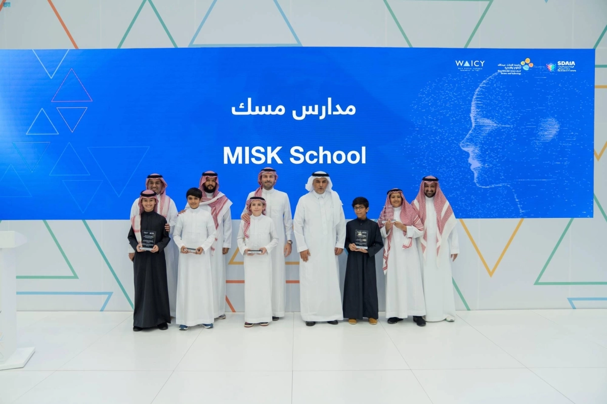 


من تكريم الطلاب الفائزين                              (مكة) 