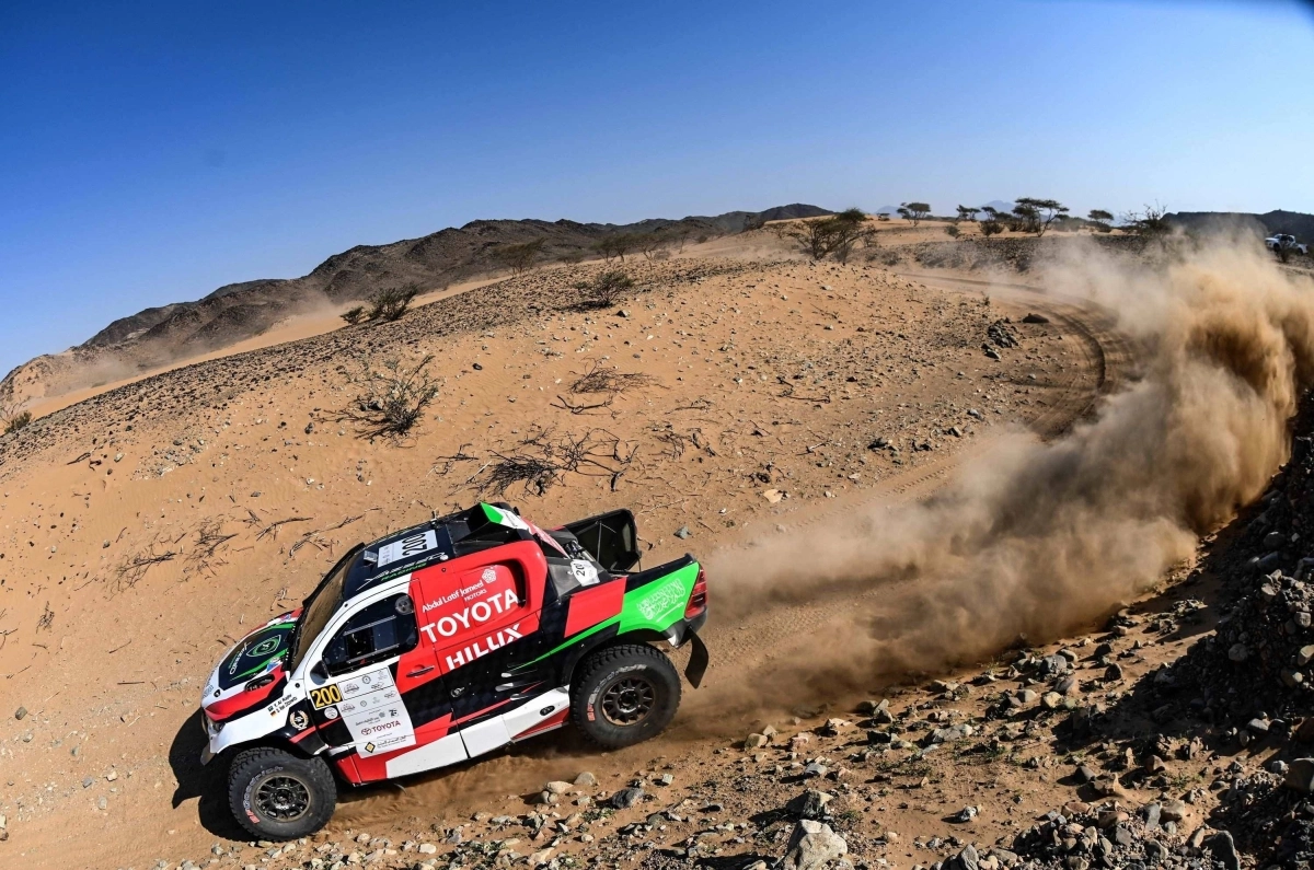 


جانب من فعاليات رالي جدة النسخة الماضية 