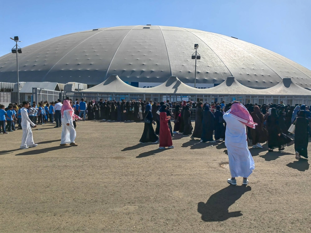 ​​​​​​​(أنس الحارثي)