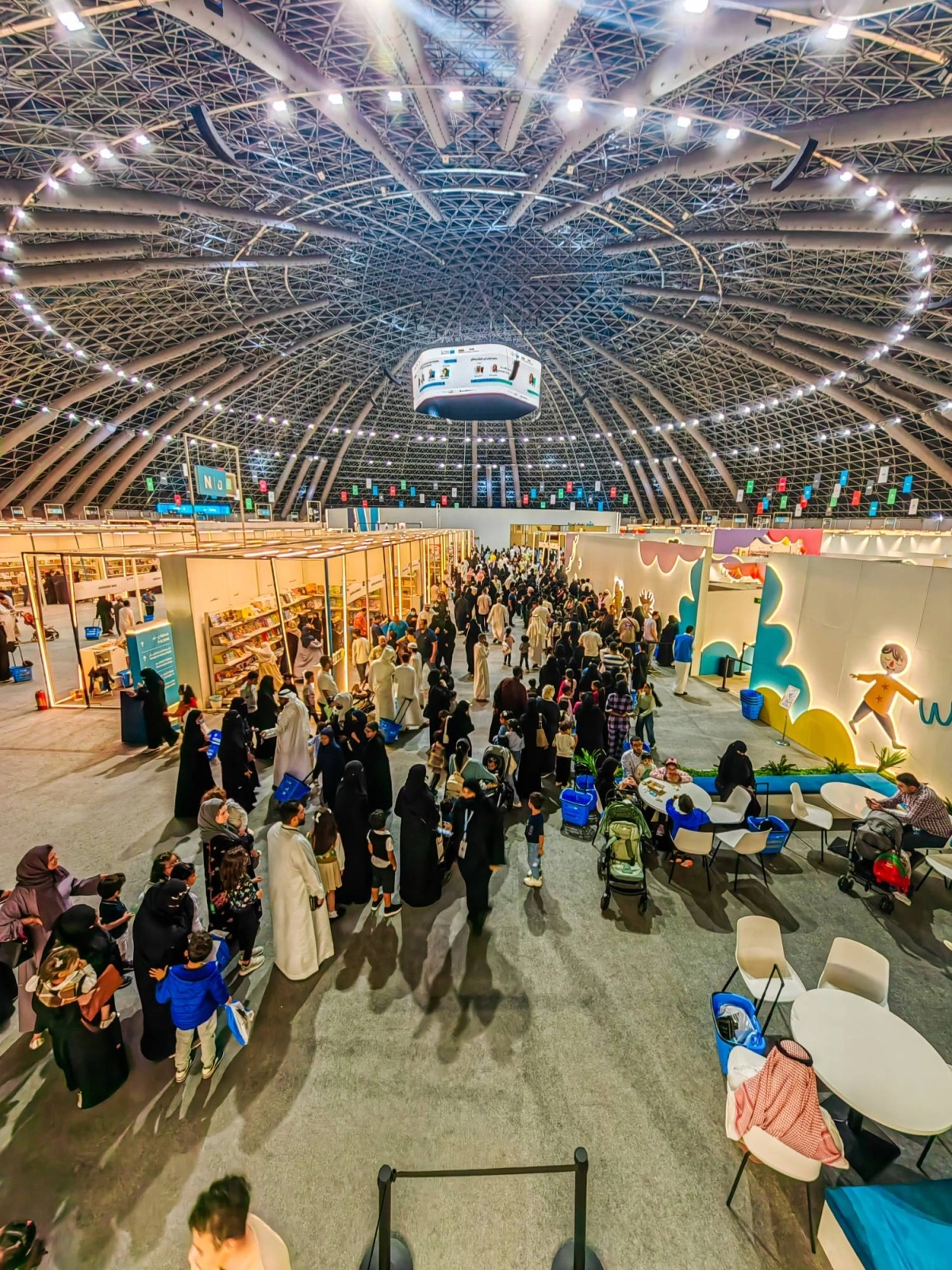 ​​​​​​​(أنس الحارثي)