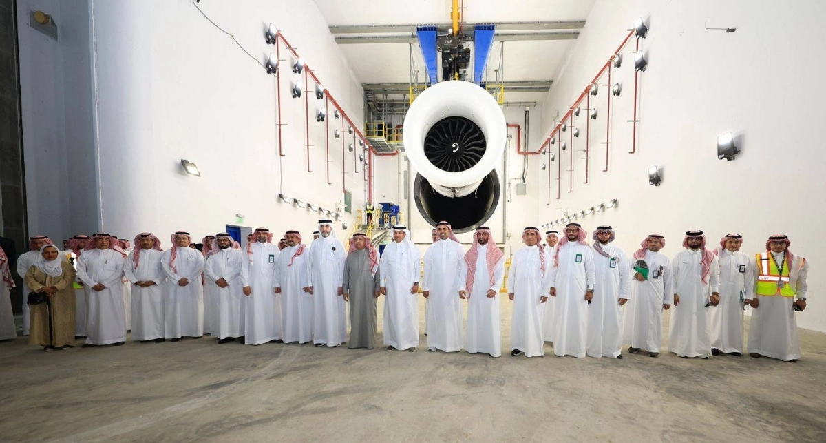 


الجاسر في مركز توضيب الطائرات 