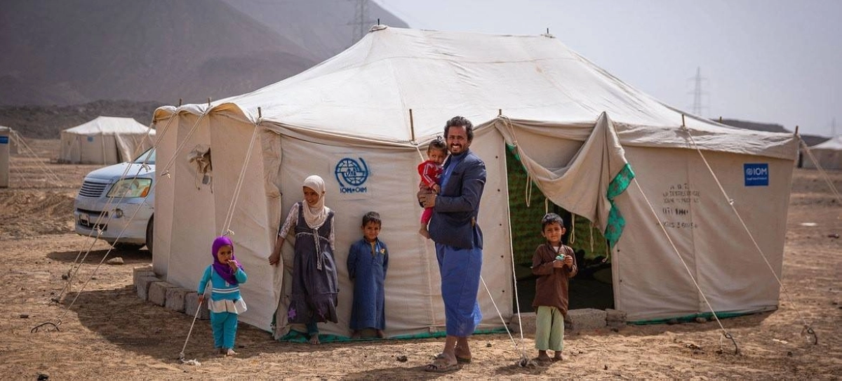 أسرة يمنية نازحة           (مكة)