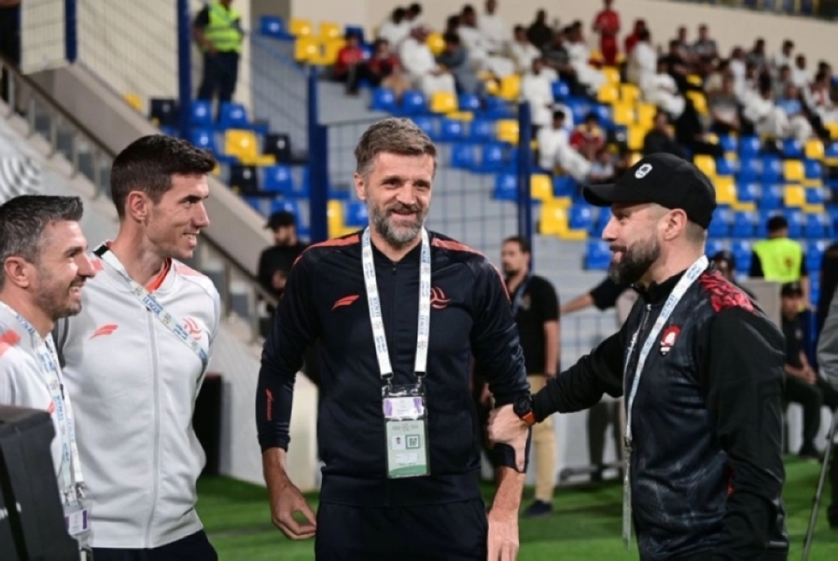 بيسكان مع الجهاز الفني