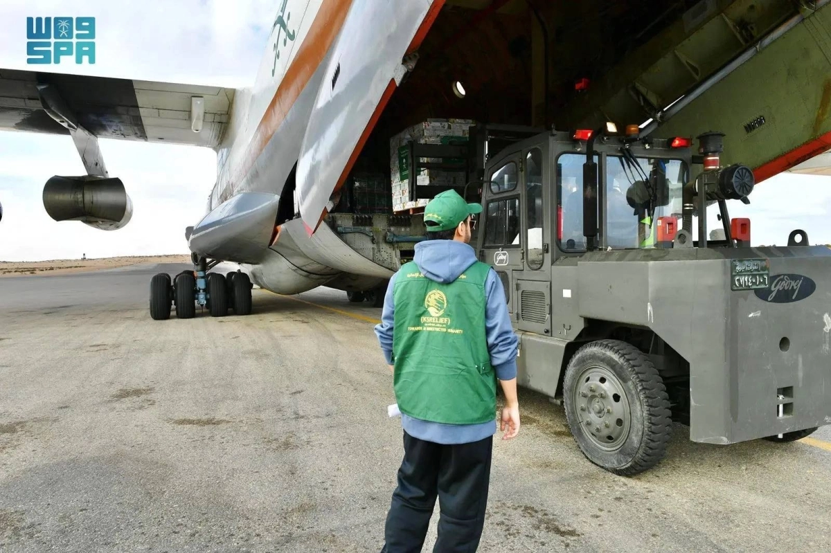 


لحظة هبوط الطائرة 