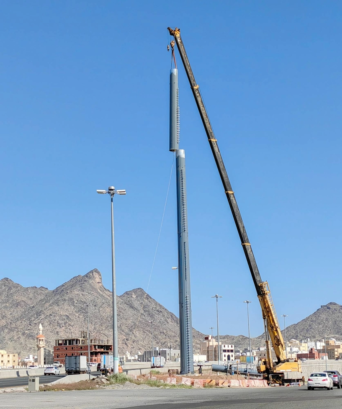 (أنس الحارثي)