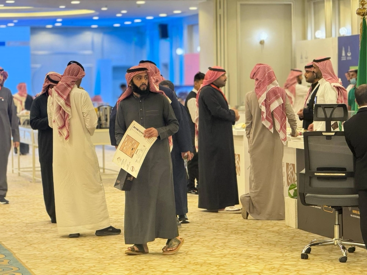 19dc918a-2395-4dfe-b499-75d894107641