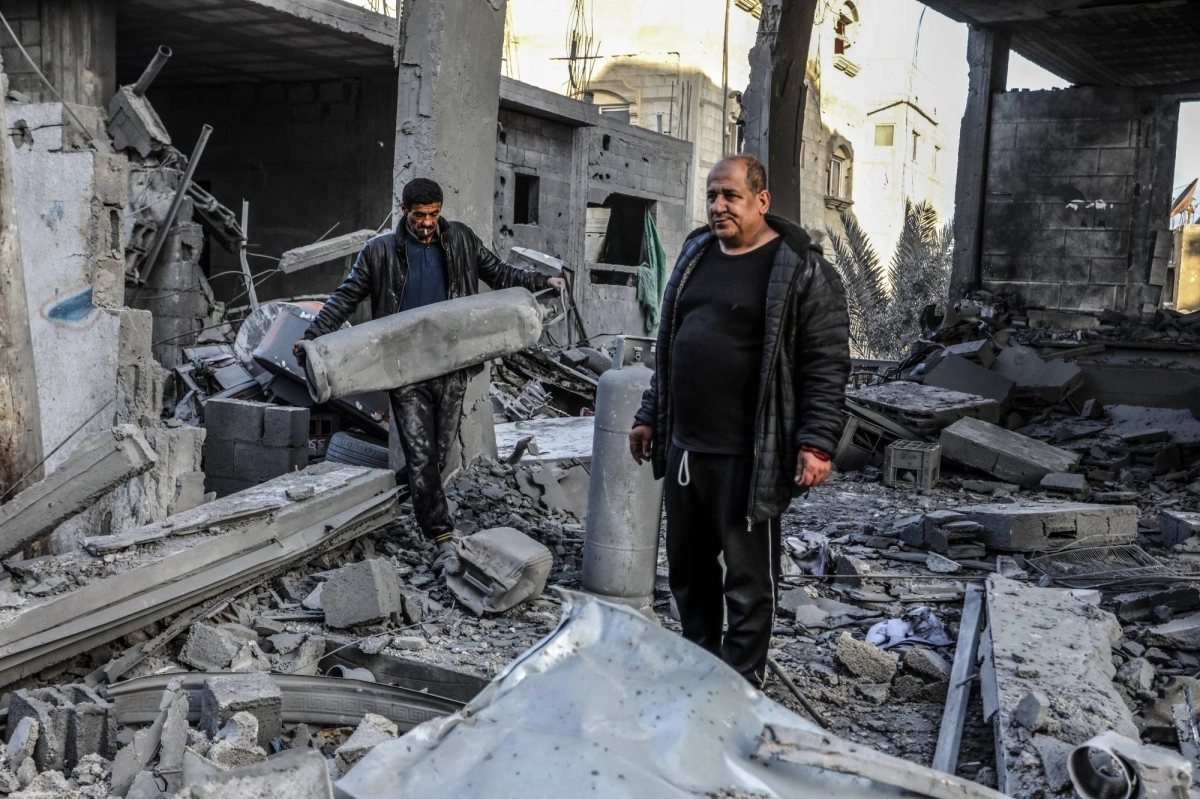 الدمار في شوارع غزة