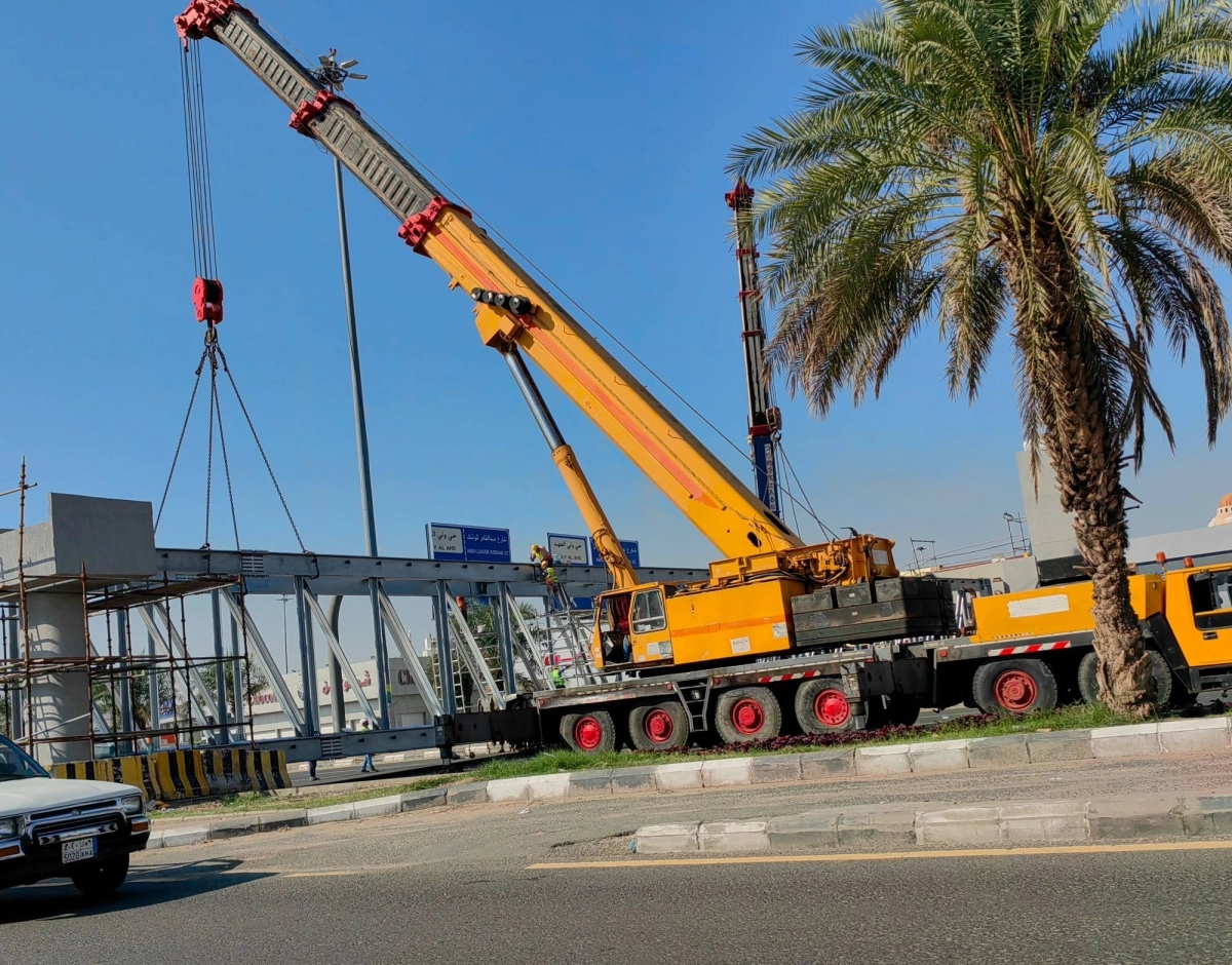 (أنس الحارثي)