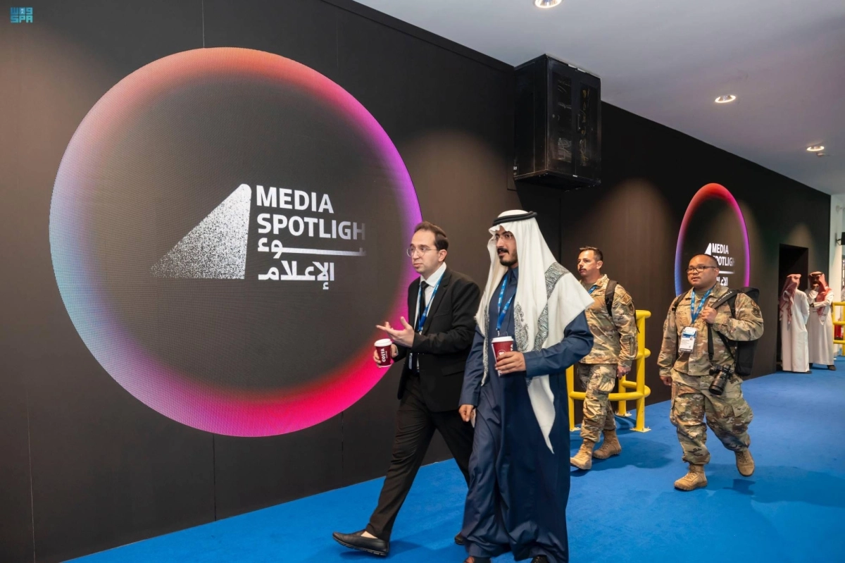 


جناح وزارة الإعلام بالمعرض                       (مكة) 