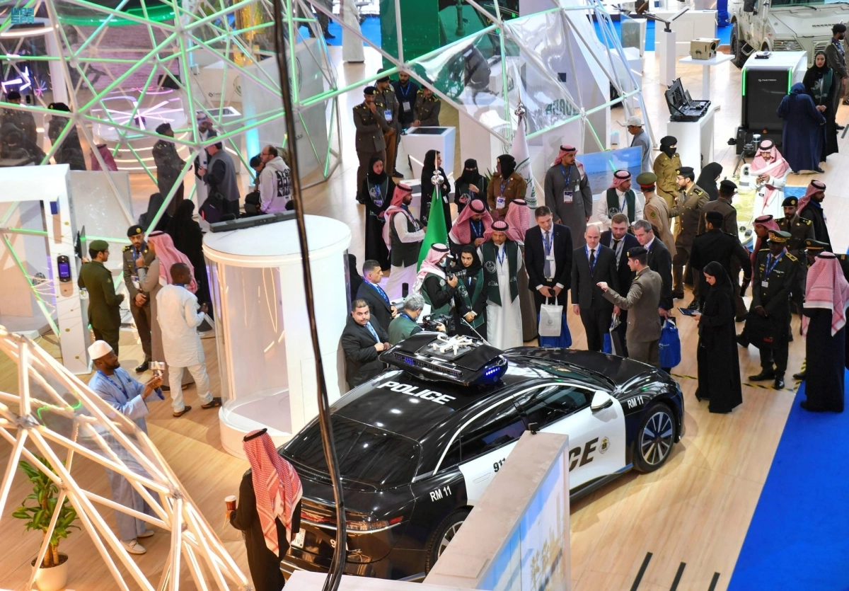 


المركبة الأمنية الكهربائية                          (مكة) 