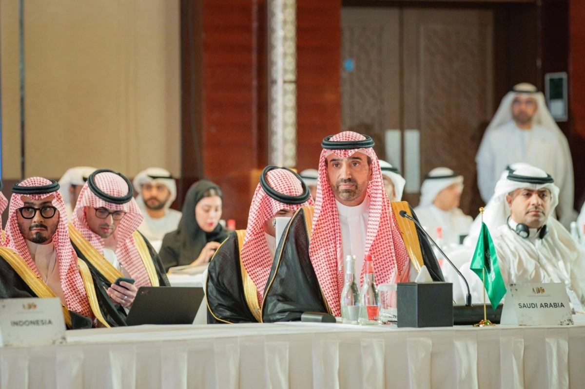 


الراجحي مترئسا وفد المملكة 