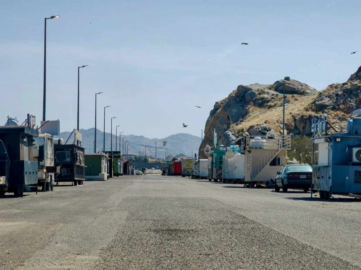 (أنس الحارثي)