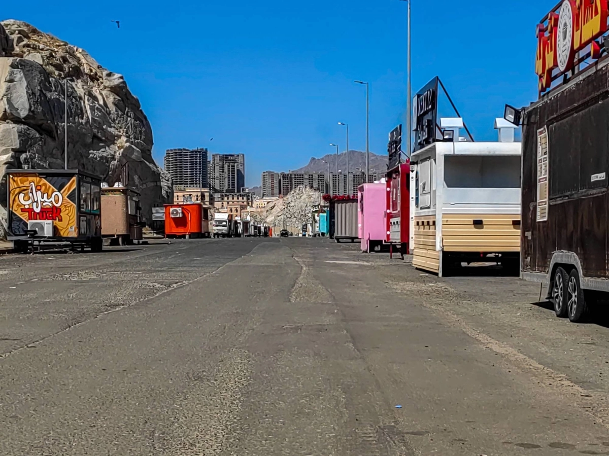 (أنس الحارثي)