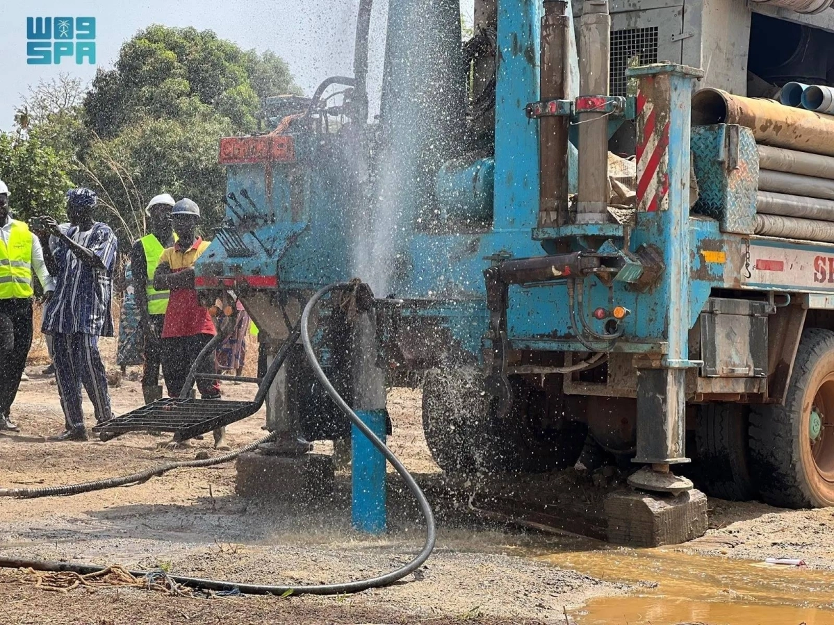 


أعمال حفر الآبار                                     (مكة) 