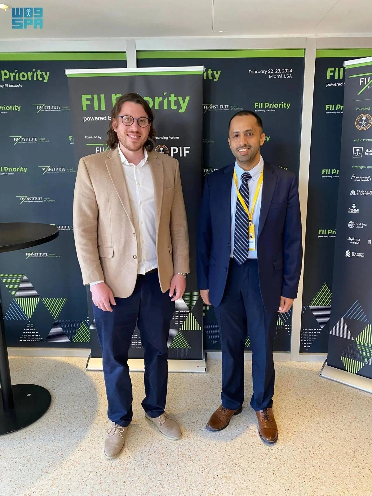 


لحظة الكشف عن العصا                     (مكة)     