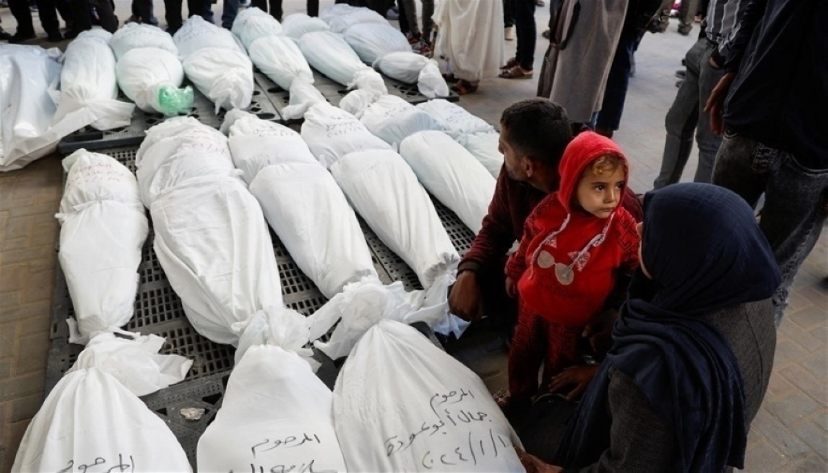 شهداء غزة في احدى المستشفيات (مكة)