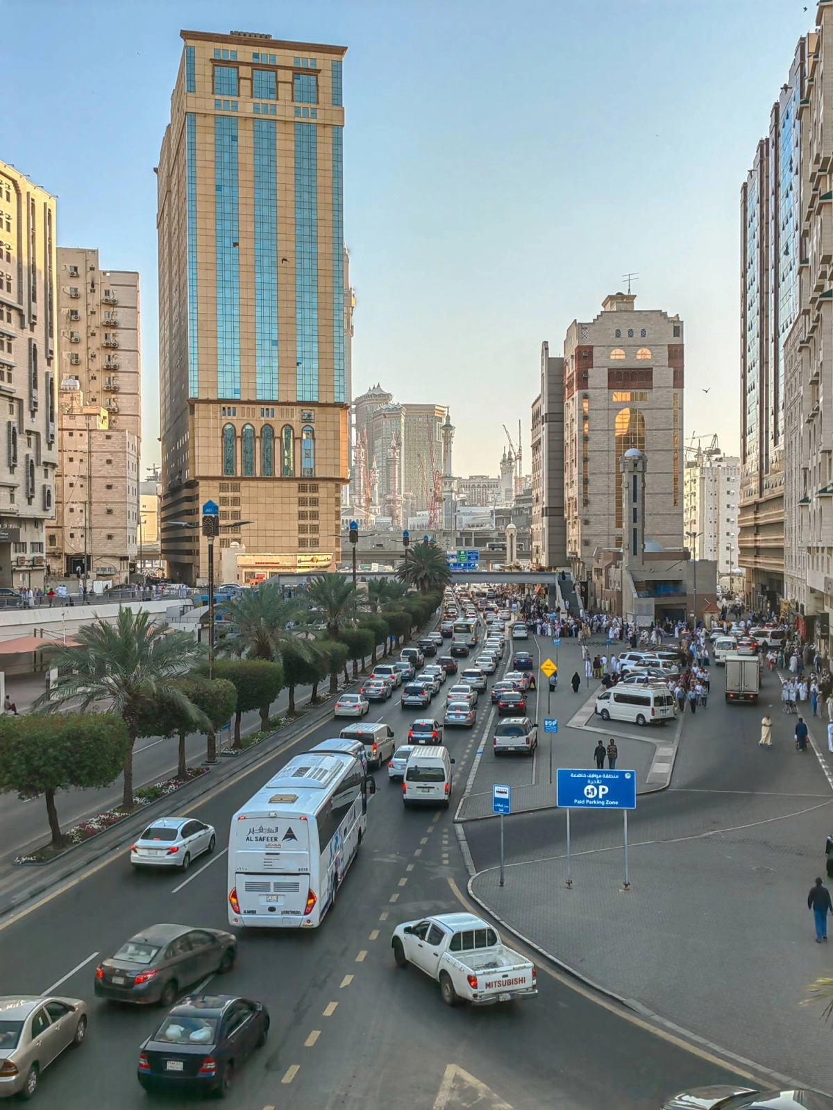 (أنس الحارثي)