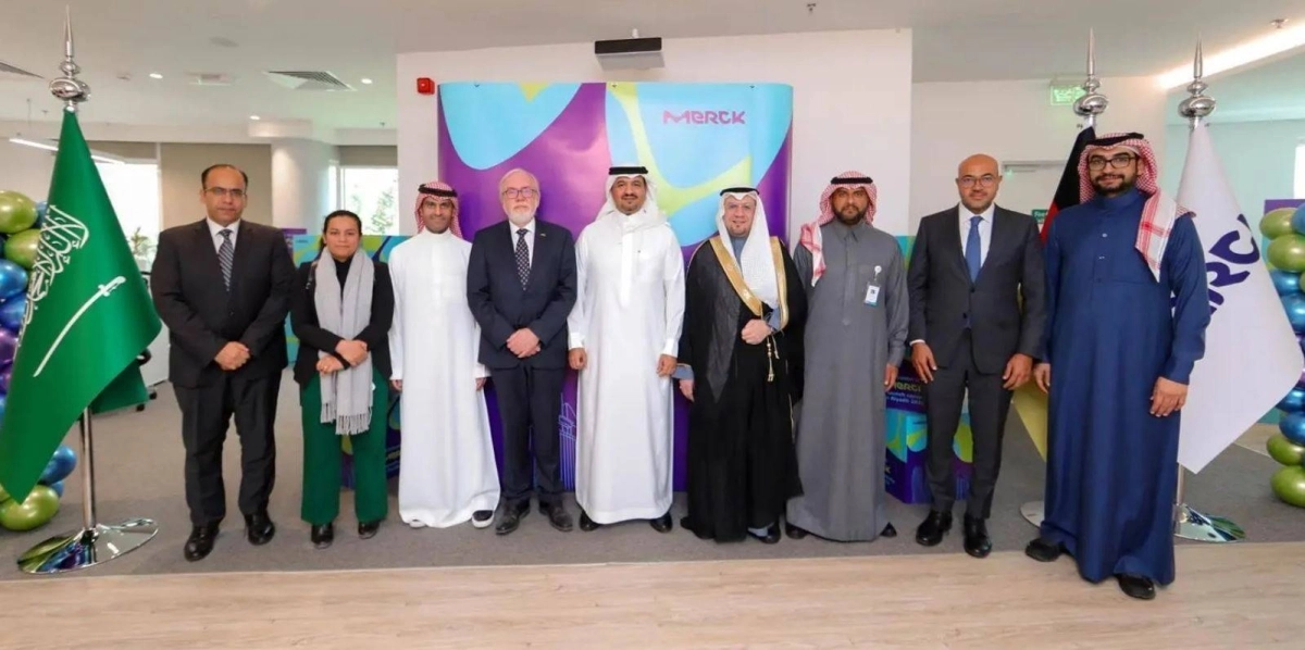 


من حفل افتتاح مقر ميرك 