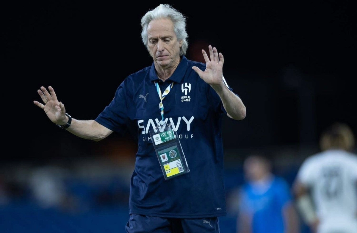 


جيسوس مدرب الهلال 