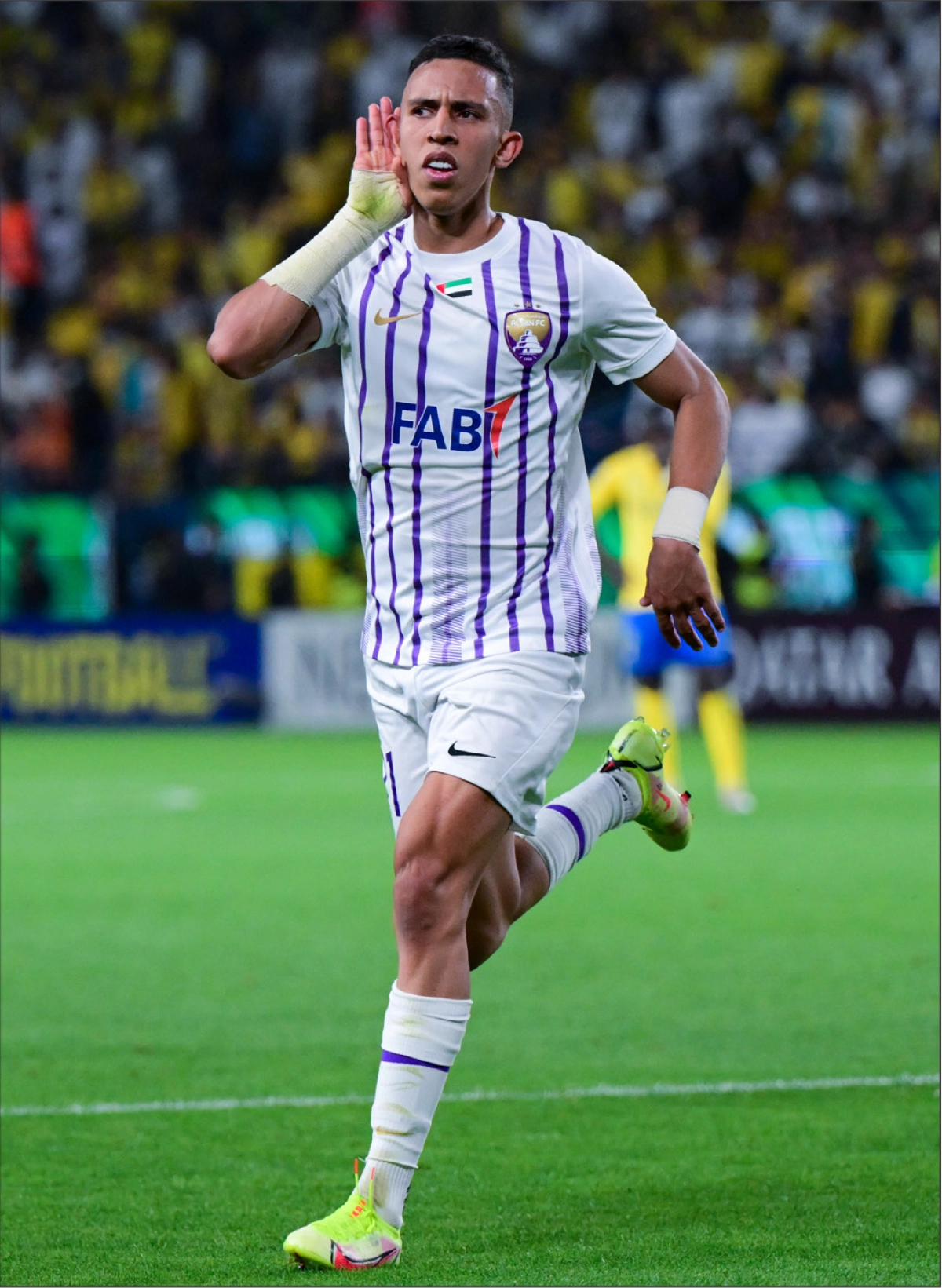 سفيان رحيمي سجل ثنائية