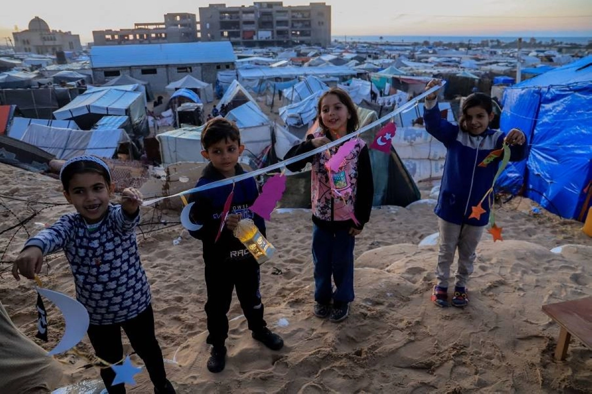 زينة رمضان رغم الجوع والتشريد