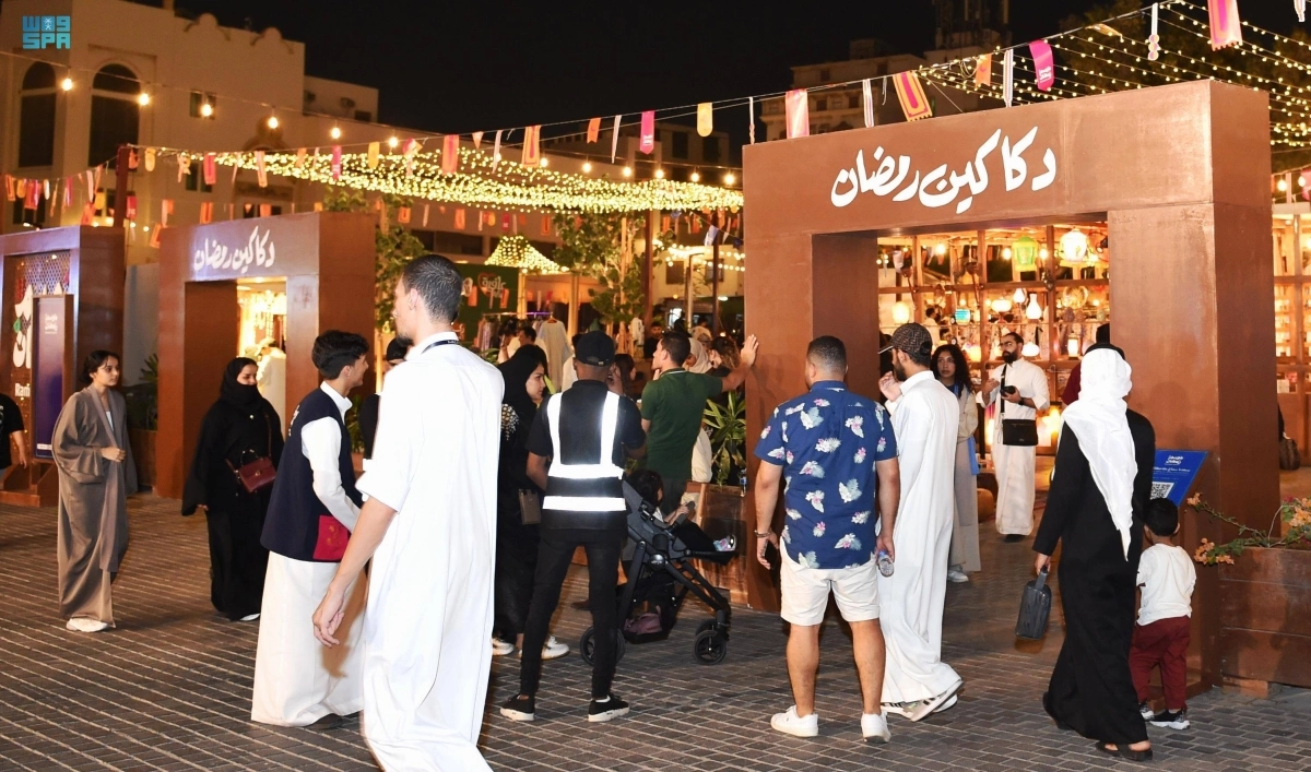 زوار للفعاليات الرمضانية            (مكة)