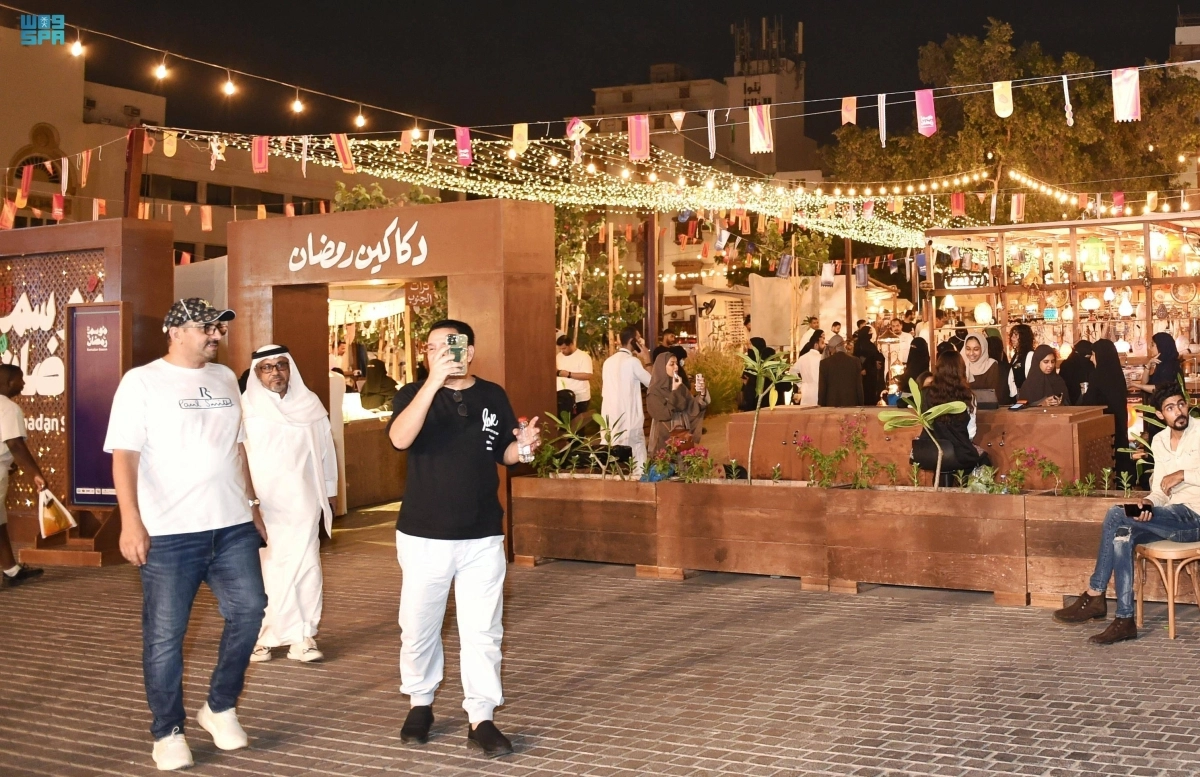 زوار للفعاليات الرمضانية            (مكة)