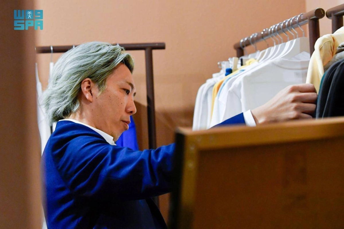 مشاركون في المعرض