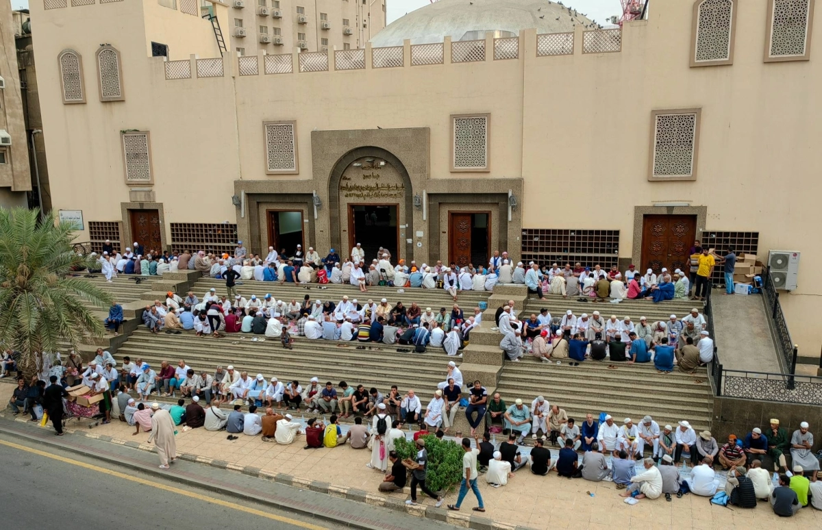 (أنس الحارثي)