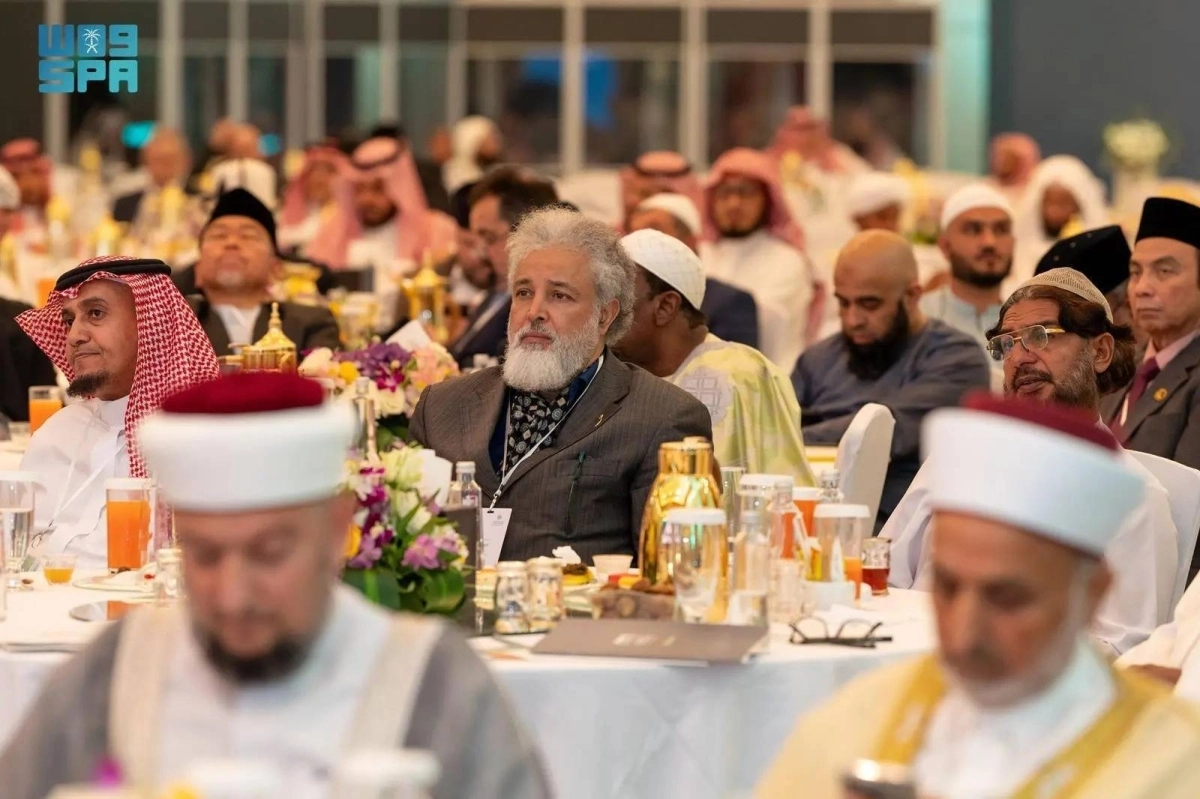 من اجتماع علماء المسلمين                                                           (مكة)