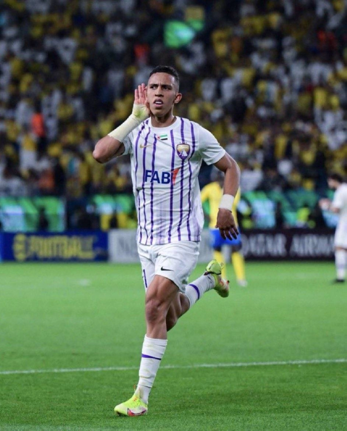 


سفيان رحيمي بعد خروج النصر 