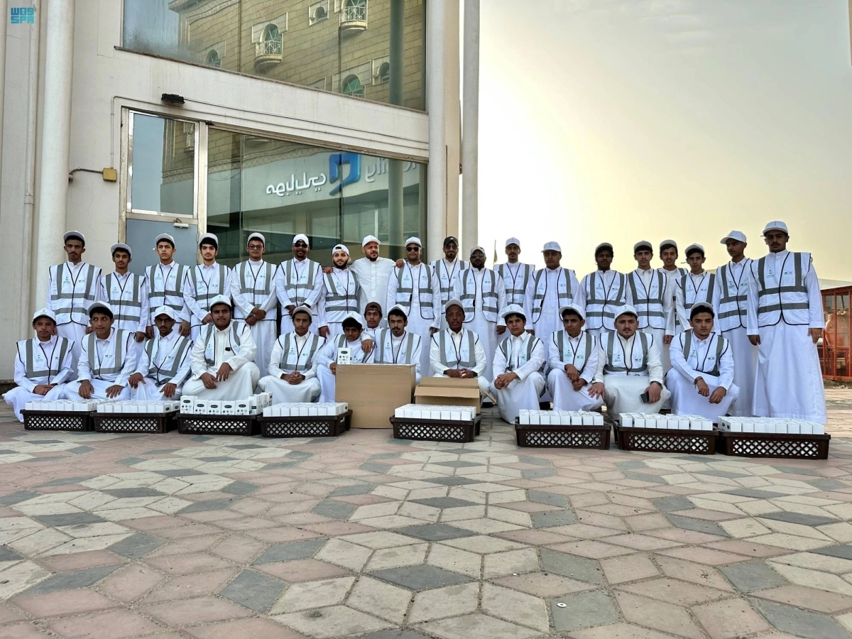 


متطوعو الجمعية الخيرية بنجران                                                            (مكة) 