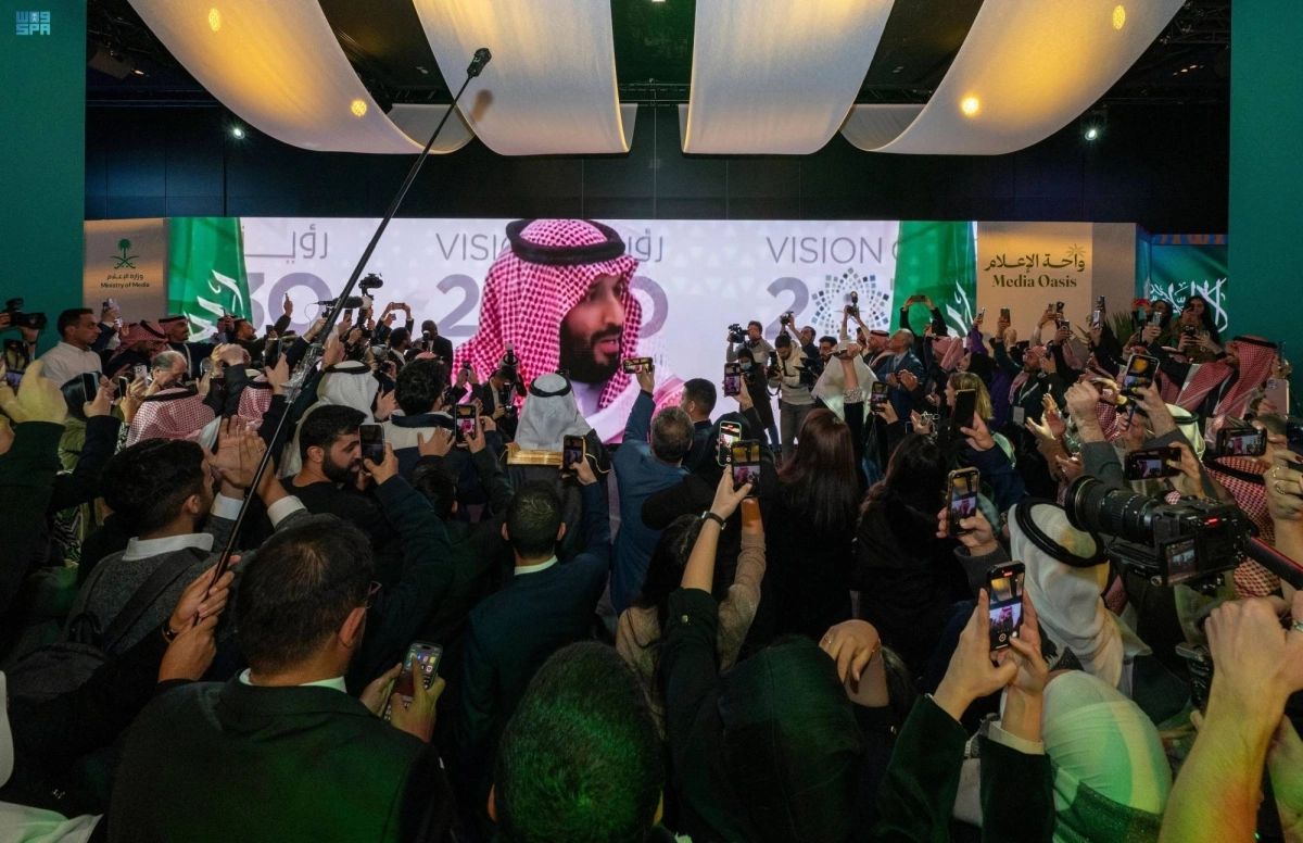 


حضور فاعل لواحة الإعلام                      (مكة) 