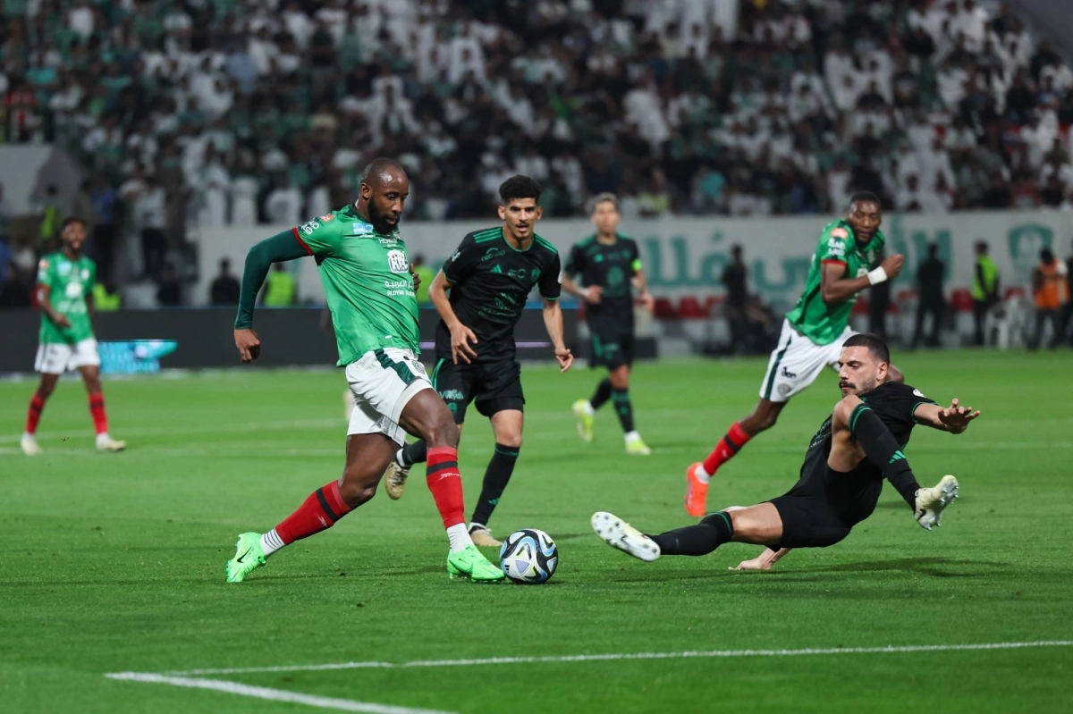 


جانب من مباراة الاتفاق والأهلي 