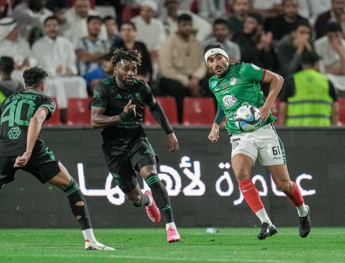 


الأهلي تعادل مع الاتفاق 