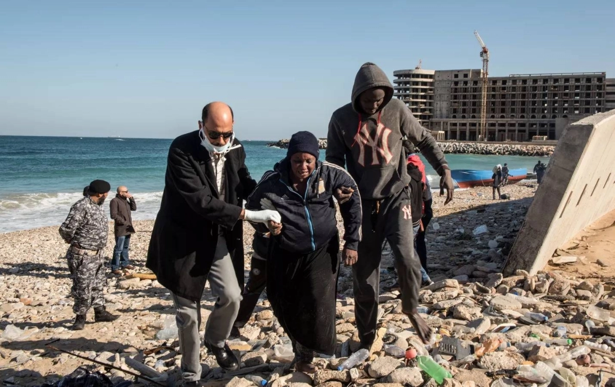 


لاجئون عائدون من اليمن                             (مكة) 