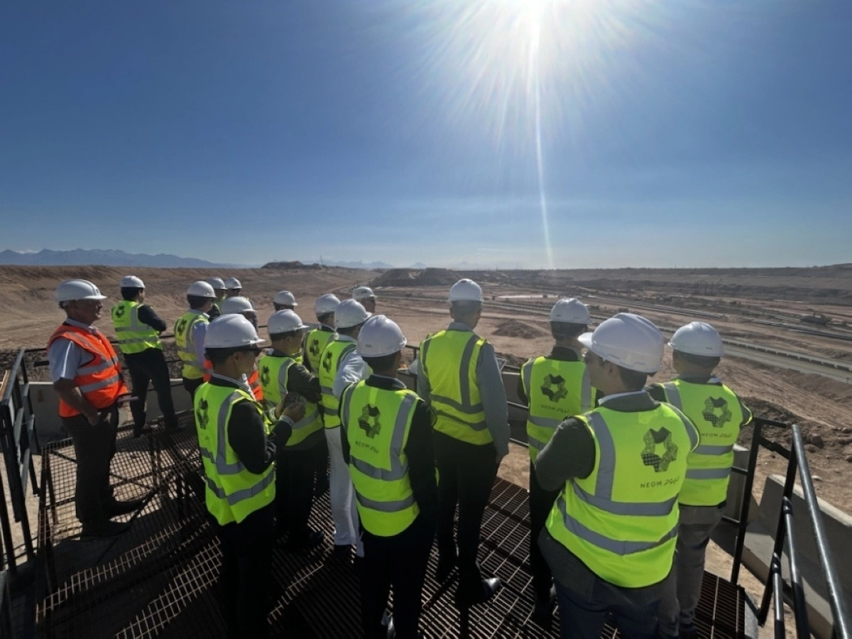 في جولة على مشاريع نيوم
