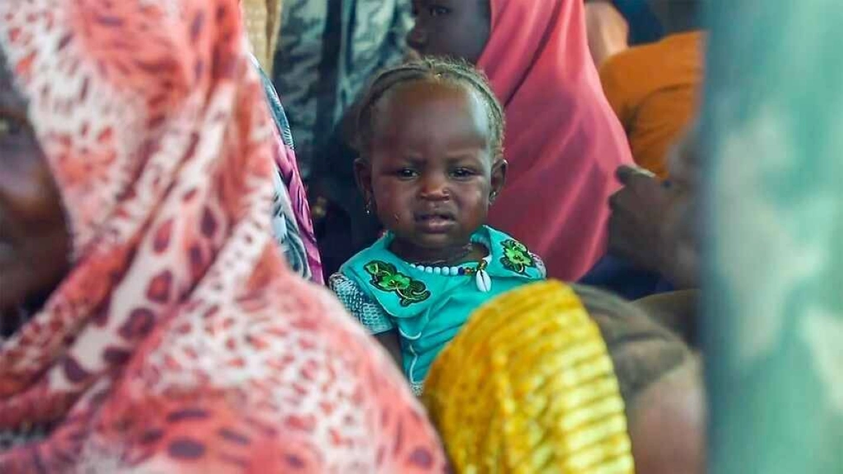 


طفلة تدفع ثمن الحرب 