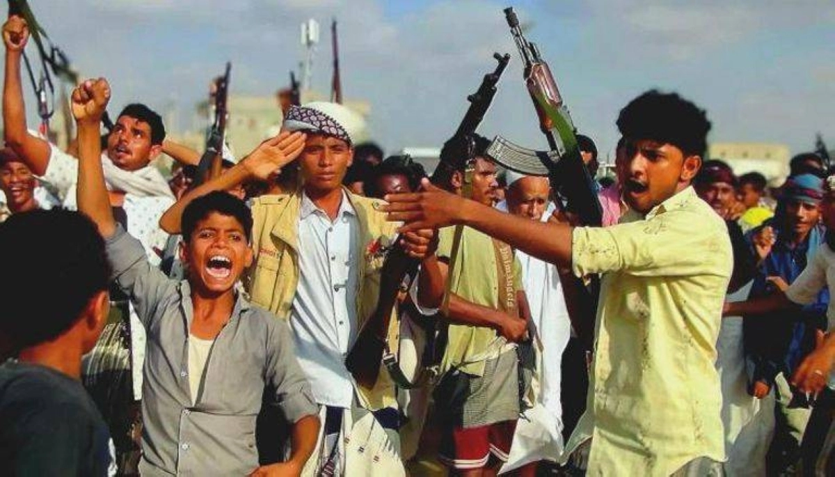 


أطفال في صفوف ميليشيات الحوثي                                (مكة) 